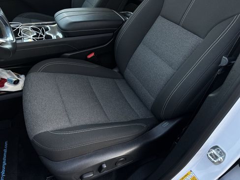 Certified 2025 GMC Acadia Elevation image 19