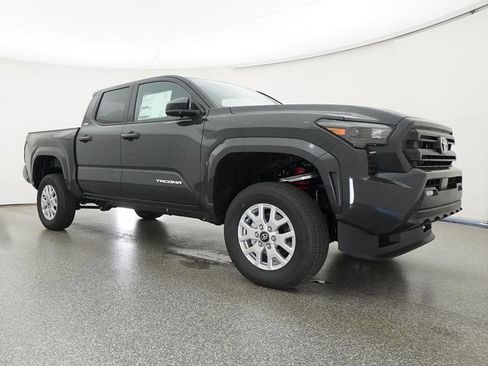New 2025 Toyota Tacoma SR5 image 32