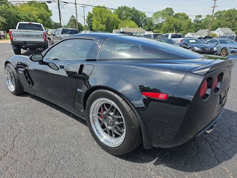 Used 2006 Chevrolet Corvette Z06 w/ Preferred Equipment Group RWD image 20
