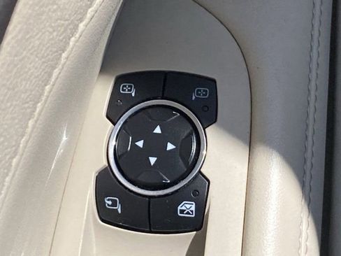 Used 2018 Lincoln MKZ Select w/ Select Plus Package AWD/4WD image 16
