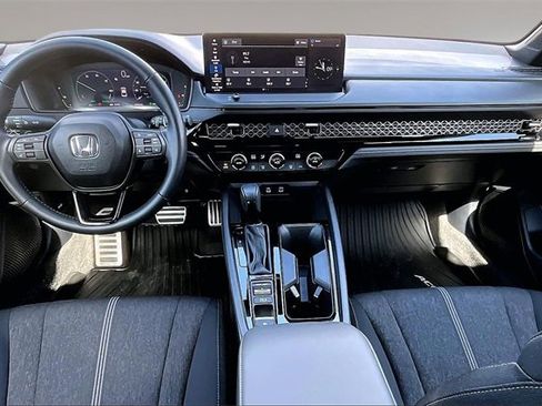 Used 2024 Honda Accord Sport image 7