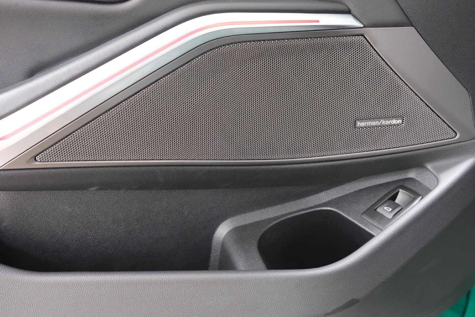 Used 2024 BMW M3 RWD image 28