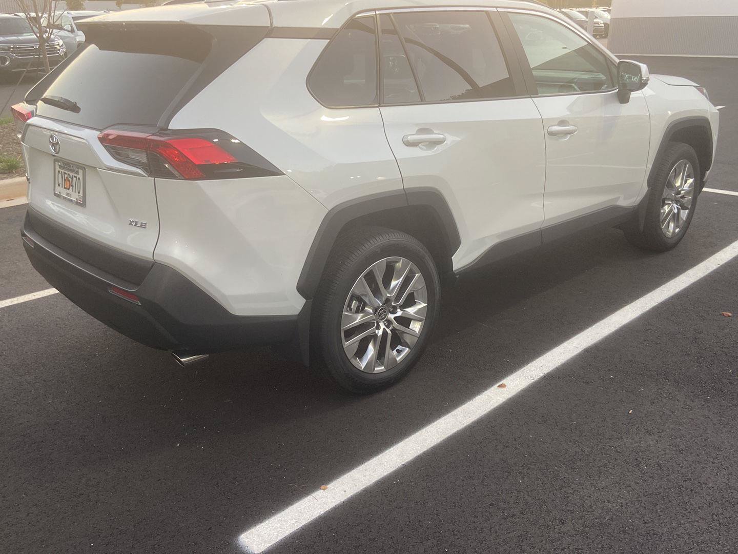 Used 2025 Toyota RAV4 XLE Premium w/ Weather Package FWD image 5