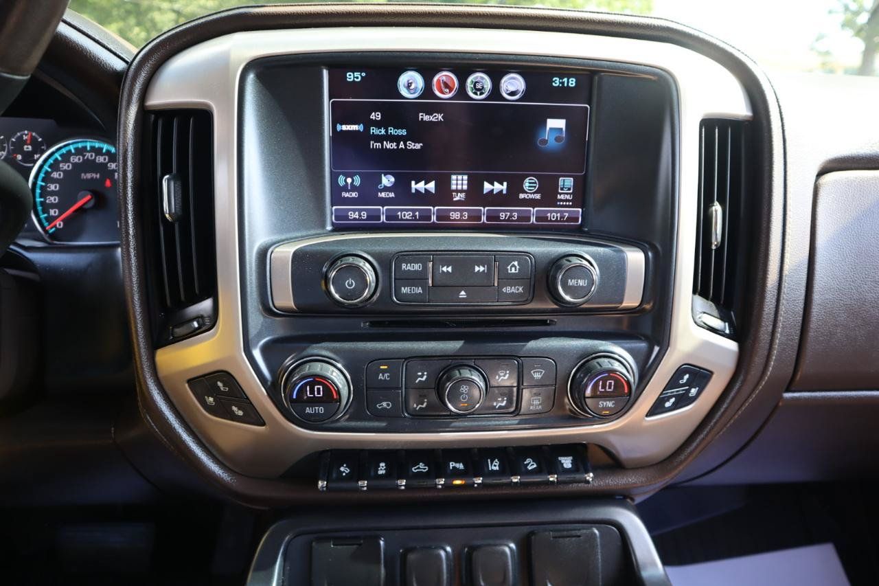 Used 2017 GMC Sierra 2500 Denali w/ Duramax Plus Package AWD/4WD image 11