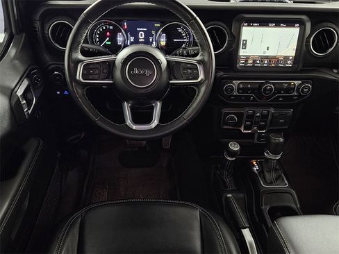 Used 2023 Jeep Wrangler Unlimited Sahara w/ Cold Weather Group image 8