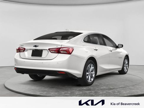 Used 2020 Chevrolet Malibu LT FWD image 2