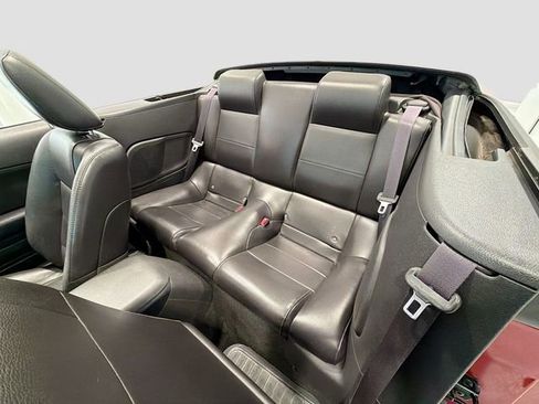 Used 2005 Ford Mustang V6 image 19