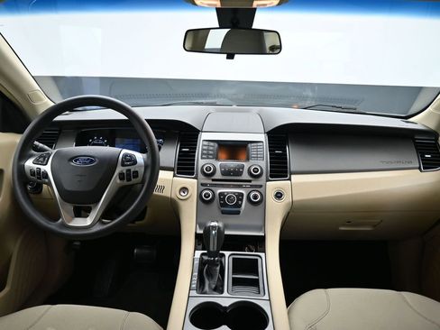 Used 2017 Ford Taurus SE FWD image 34