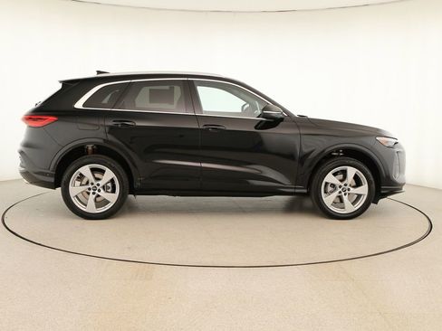 New 2025 Audi Q5 Premium Plus AWD/4WD image 8
