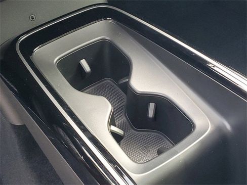 New 2025 Volkswagen ID.4 Pro S Plus image 27