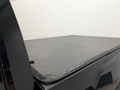 Used 2021 GMC Sierra 2500 Denali w/ Denali Black Diamond Edition image 10