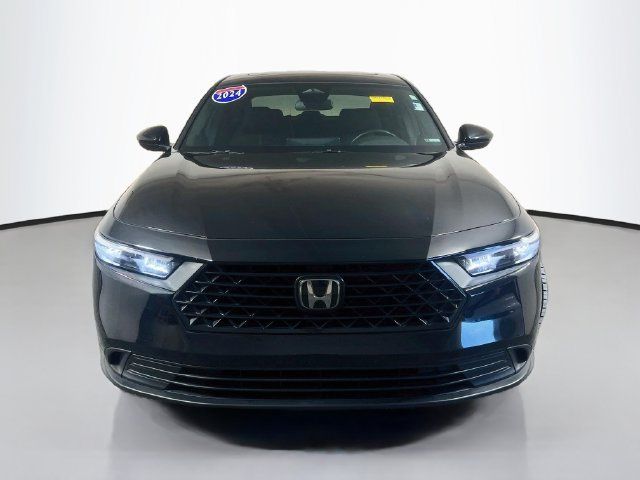 Used 2024 Honda Accord Sport image 3