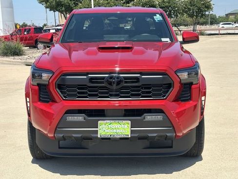 Used 2025 Toyota Tacoma TRD Sport AWD/4WD image 7