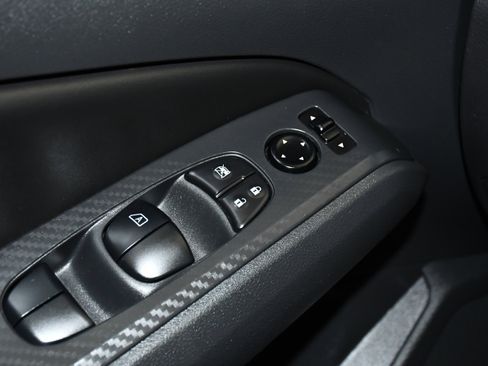 Used 2024 Nissan Altima 2.5 SV image 31