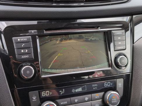 Used 2022 Nissan Rogue Sport SV image 24