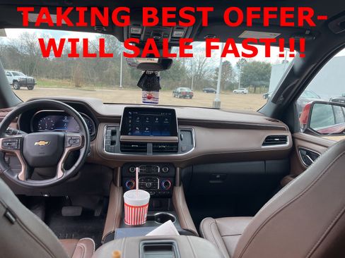 Used 2023 Chevrolet Tahoe High Country image 14