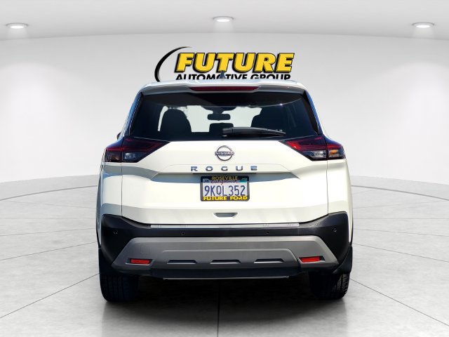 Used 2023 Nissan Rogue S FWD image 5