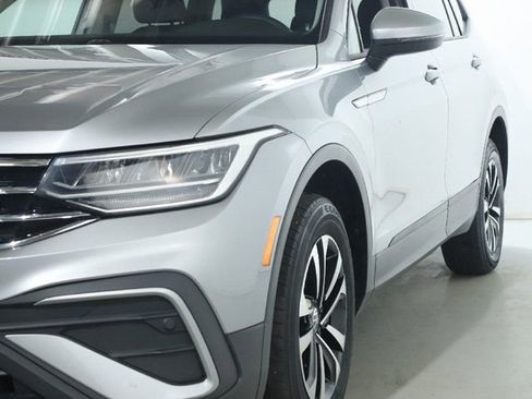 Used 2023 Volkswagen Tiguan S FWD image 4