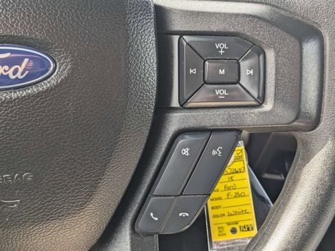 Used 2018 Ford F250 XLT w/ FX4 Off-Road Package AWD/4WD image 29