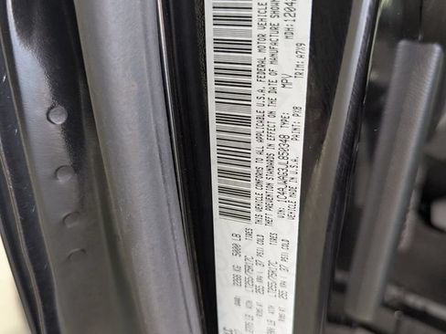 Used 2018 Jeep Wrangler Sport AWD/4WD image 22