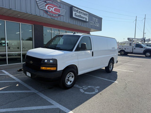 Used 2019 Chevrolet Express 2500 w/ Driver Convenience Package RWD image 1