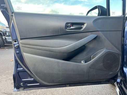 Used 2023 Toyota Corolla LE image 18