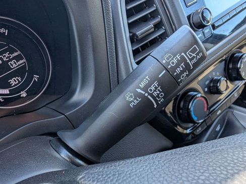 Used 2019 Honda HR-V LX image 29