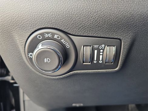 New 2026 Jeep Compass Limited image 26