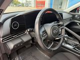 Used 2023 Hyundai Elantra SEL w/ Convenience Package image 2