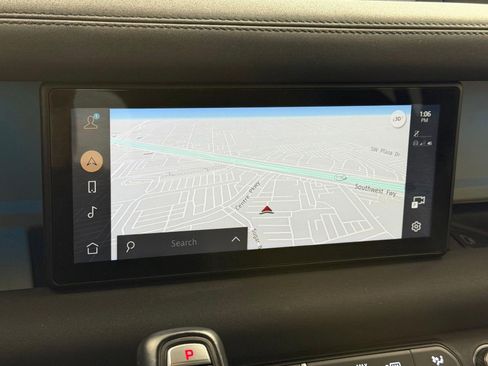 Used 2023 Land Rover Defender 110 S image 28