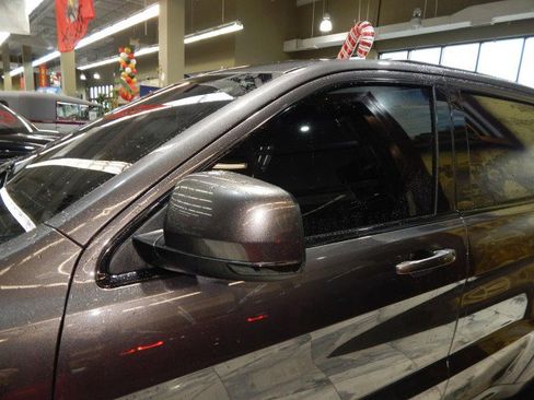 Used 2021 Jeep Grand Cherokee SRT image 11