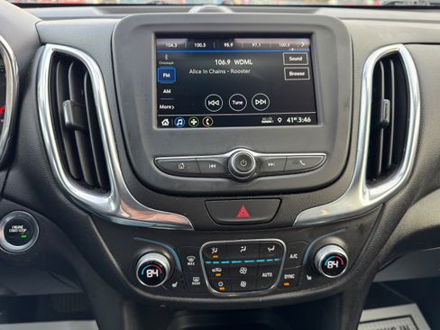 Used 2019 Chevrolet Equinox LT image 21