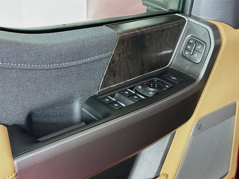 Used 2026 Ford F350 Lariat w/ Lariat Ultimate Package image 18