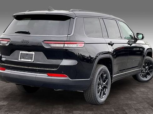 New 2026 Jeep Grand Cherokee L 4WD image 15