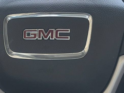 Used 2022 GMC Terrain SLT FWD image 13