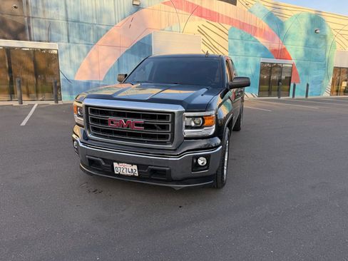 Used 2015 GMC Sierra 1500 SLE w/ SLE Value Package image 2
