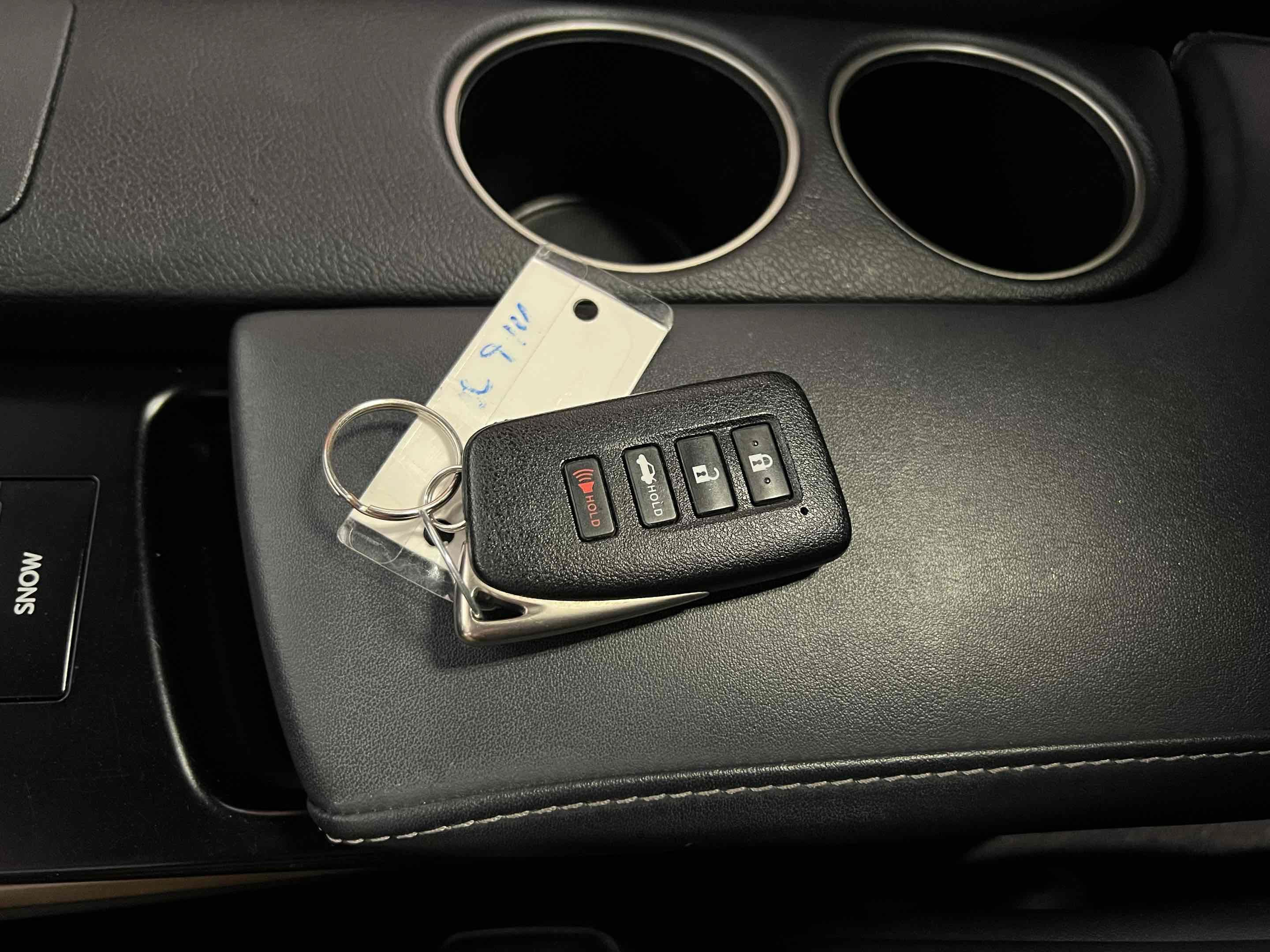 Used 2014 Lexus IS 250 w/ F-Sport Package RWD image 14