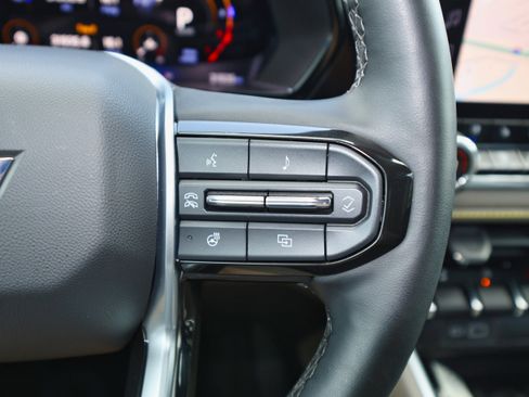 Used 2023 Chevrolet Colorado ZR2 w/ Desert Boss Special Edition image 25