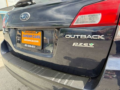 Used 2012 Subaru Outback 2.5i Limited w/ Moonroof Pkg AWD/4WD image 23