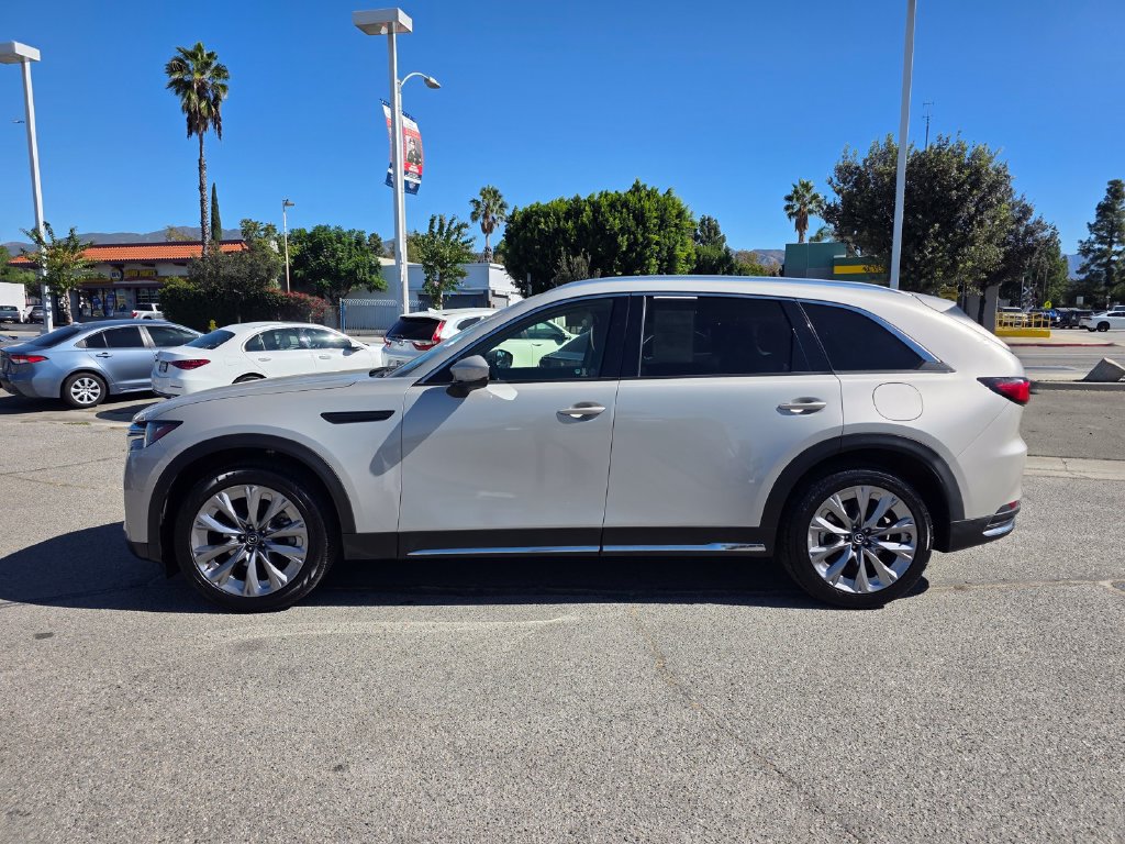 Used 2024 MAZDA CX-90 3.3 Turbo w/ Premium Package AWD/4WD image 9