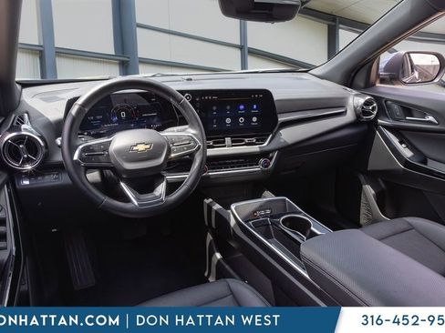 Used 2025 Chevrolet Equinox LT w/ Convenience Package II AWD/4WD image 14