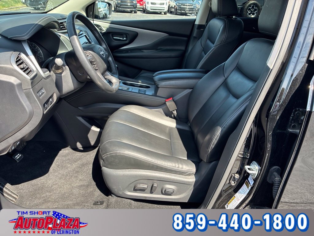 Used 2023 Nissan Murano SV w/ SV Midnight Edition Package AWD/4WD image 16