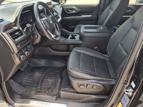 Used 2022 Chevrolet Suburban Premier w/ Max Trailering Package AWD/4WD image 12