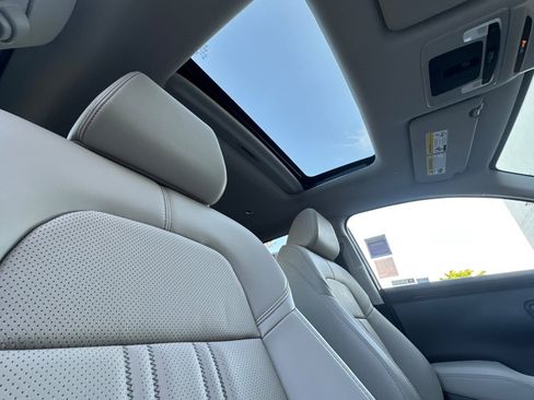 New 2026 Honda HR-V EX-L image 13