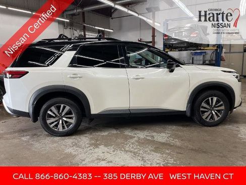 Certified 2024 Nissan Pathfinder SL AWD/4WD image 5