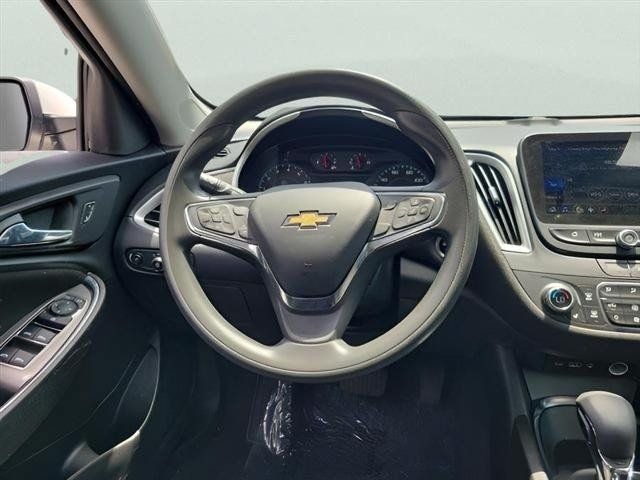 Used 2023 Chevrolet Malibu LT FWD image 21
