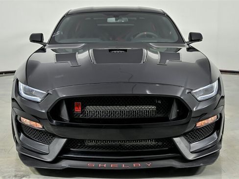 Used 2019 Ford Mustang Shelby GT350R w/ GT350R Equipment Group 920A RWD image 4