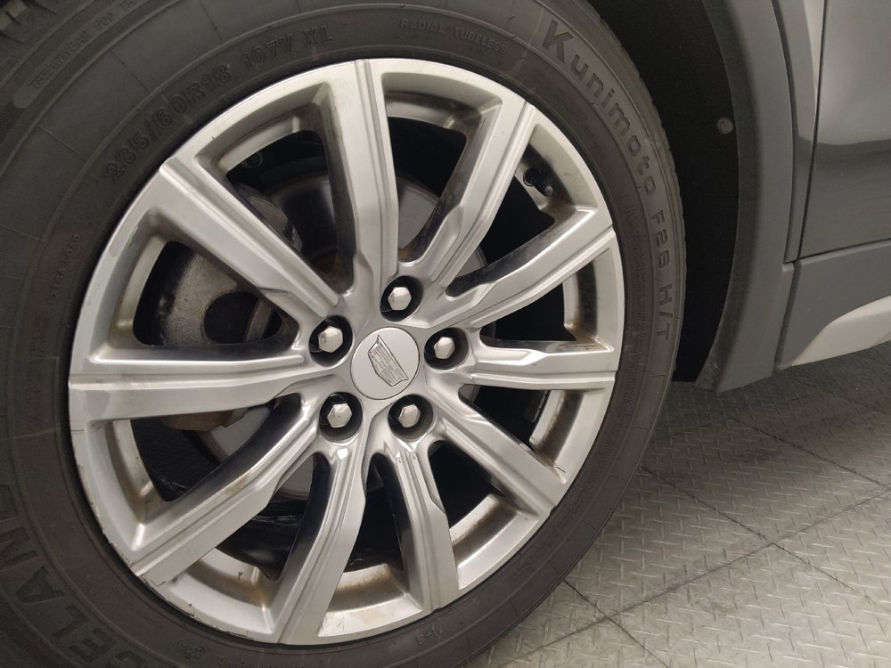 Used 2019 Cadillac XT4 Premium Luxury w/ Enhanced Visibility Package FWD image 31