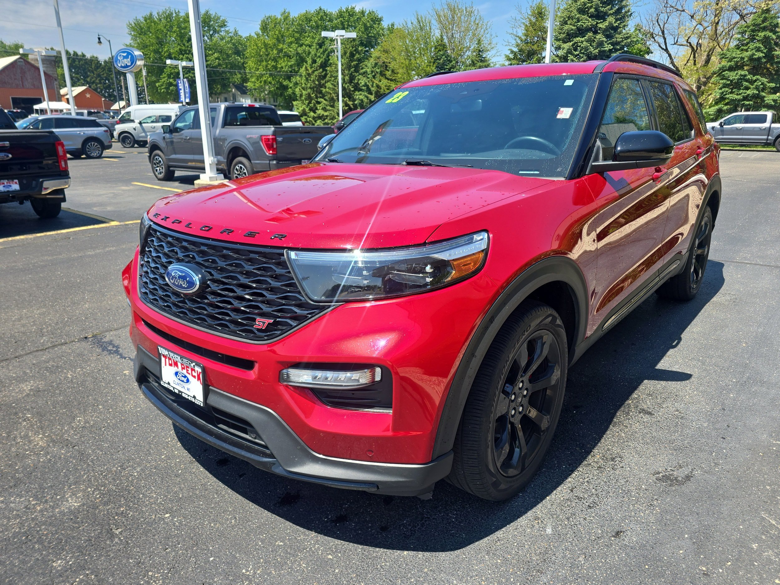 Used 2023 Ford Explorer ST w/ Equipment Group 401A AWD/4WD image 4