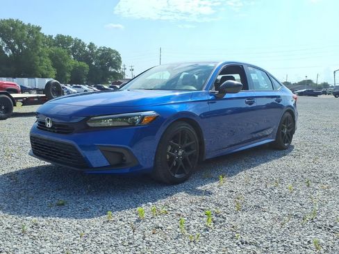 Used 2023 Honda Civic Sport image 7
